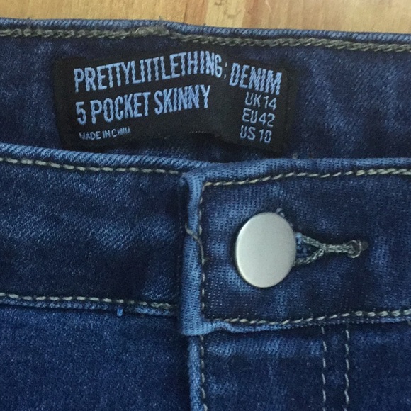 Pretty Little Thing Denim Jeans. Size 10. - Picture 3 of 4